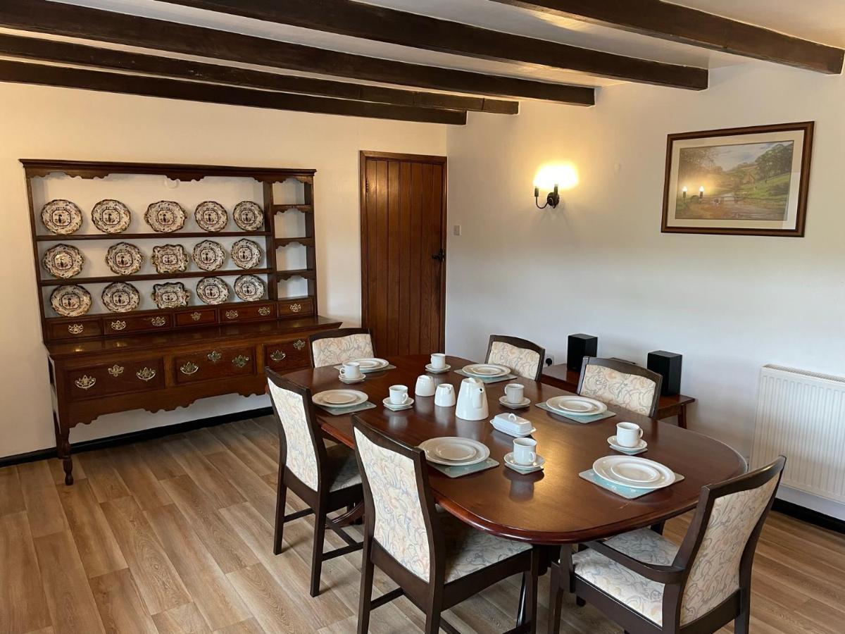 Dove Cottage - Stay At Gwens Μπάξτον Εξωτερικό φωτογραφία